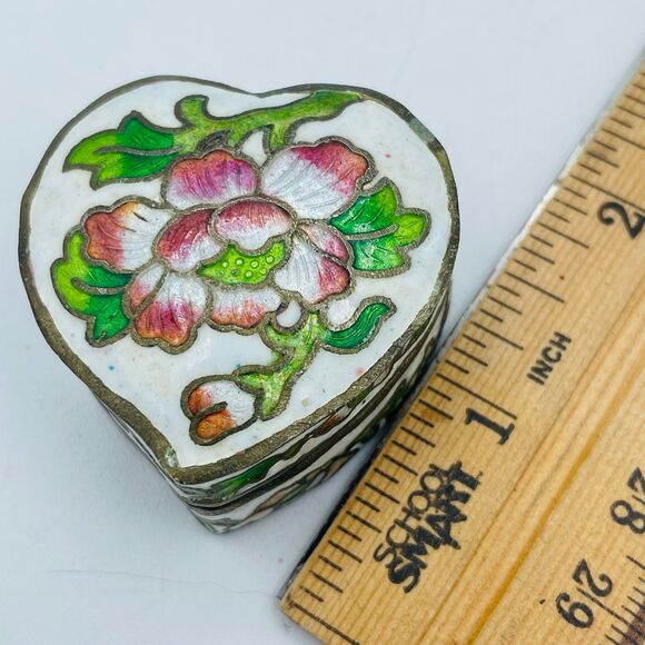 Vintage Mini Heart Shaped Metal Glazed Enameled Trinket Jewelry Pill Box Blue - Picture 9 of 10